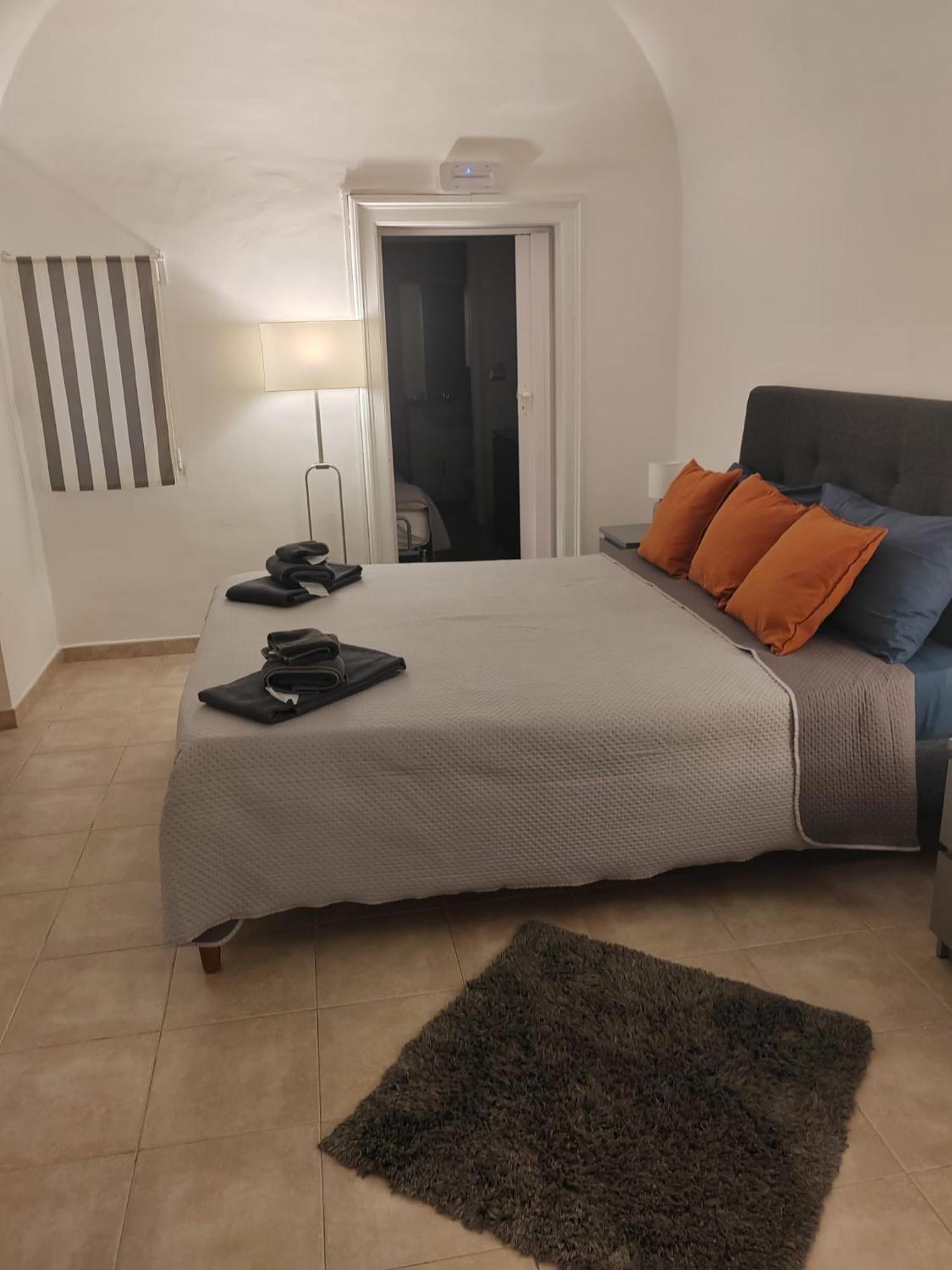 Casa Aurora Apartment Бари Екстериор снимка